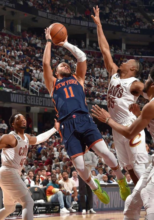 关于加时末段亚特兰大扳平良机：NBA常规赛节点到来；压力陡增；资深球员宣示担当的信息