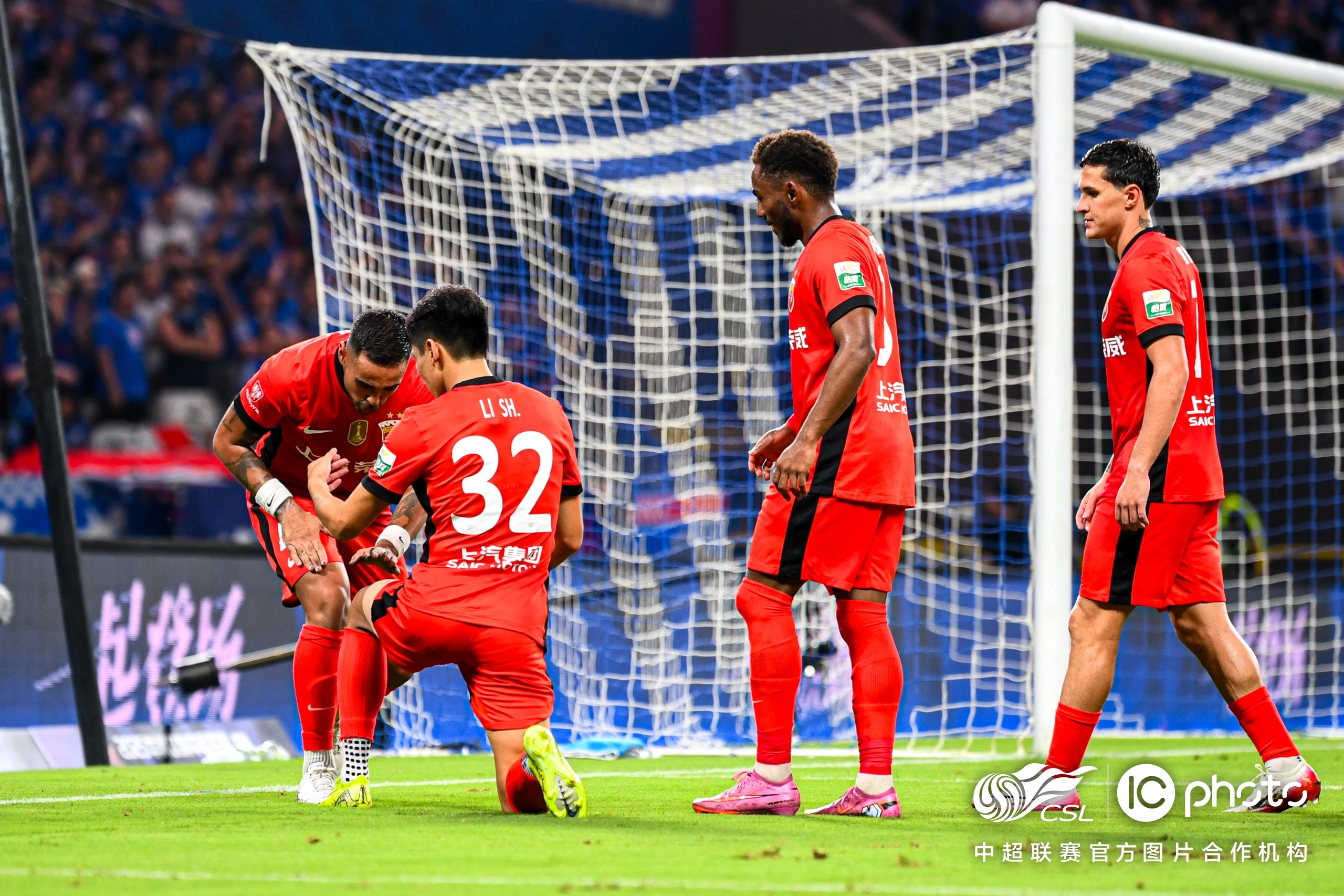 赛地聚焦——中超赛后热度飙升；印第安纳步行者刷新队史纪录；压力陡增；球队文化再被提及的简单介绍